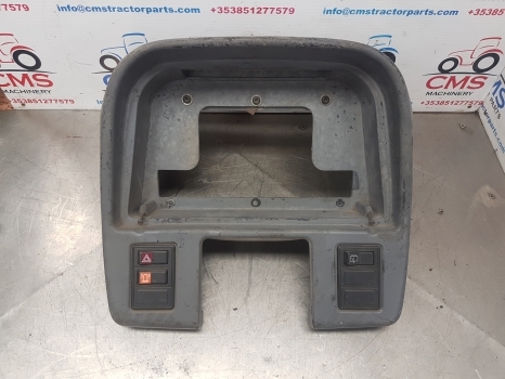 New Holland Fiat Cab Dashboard Panel 82006096, 82003614, 82003616, 82003620 - Panel de instrumentos pour Tracteur agricole: photos 1 New Holland Fiat Cab Dashboard Panel 82006096, 82003614, 82003616, 82003620 - Panel de instrumentos pour Tracteur agricole: photos 1