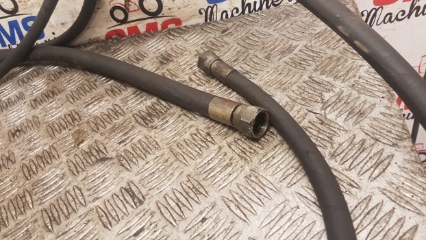 New Holland Fiat Ford L, M, 60, Tl, 35 Series L95 Steering Orbital Unit Pipes - Commande de gouvernail pour Tracteur agricole: photos 3 New Holland Fiat Ford L, M, 60, Tl, 35 Series L95 Steering Orbital Unit Pipes - Commande de gouvernail pour Tracteur agricole: photos 3