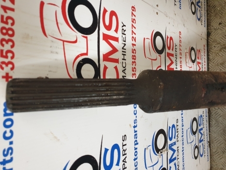 New Holland Lm435a Front Drive Shaft - Demi arbre pour Chariot télescopique: photos 2 New Holland Lm435a Front Drive Shaft - Demi arbre pour Chariot télescopique: photos 2