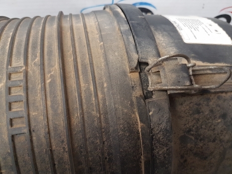 New Holland T5.95, T4.105, T4.115, Farmal 105a Air Cleaner Assy 84267277 - Filtre à air pour Tracteur agricole: photos 4 New Holland T5.95, T4.105, T4.115, Farmal 105a Air Cleaner Assy 84267277 - Filtre à air pour Tracteur agricole: photos 4