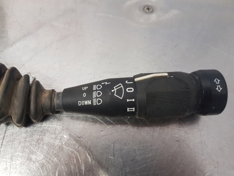 New Holland T5.95, T5.115, T5.105 Windshiel Wiper, Light Switch 84488625 - Système électrique pour Tracteur agricole: photos 3 New Holland T5.95, T5.115, T5.105 Windshiel Wiper, Light Switch 84488625 - Système électrique pour Tracteur agricole: photos 3