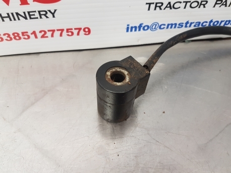 New Holland T5.95, T5, T4.t5000, Case Jxu Solenoid, Coil 87681738, 87683522 - Système électrique pour Machine agricole: photos 2 New Holland T5.95, T5, T4.t5000, Case Jxu Solenoid, Coil 87681738, 87683522 - Système électrique pour Machine agricole: photos 2