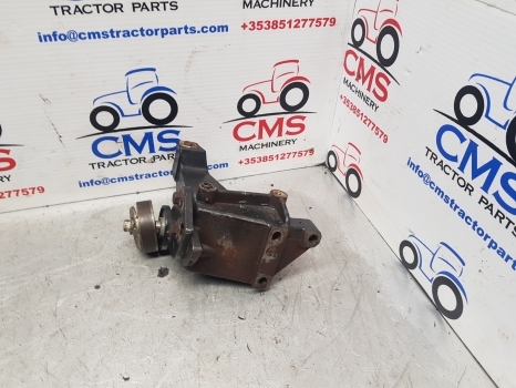 New Holland T6, T6000, T7.200 Case Air Conditioning Compressor Bracket 84221441 - Compresseur de climatisation pour Tracteur agricole: photos 1 New Holland T6, T6000, T7.200 Case Air Conditioning Compressor Bracket 84221441 - Compresseur de climatisation pour Tracteur agricole: photos 1