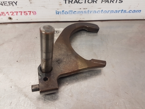 New Holland T6070, T6, T7 Case Puma, Maxxum 145 Pto Control Fork 87578125 - Transmission pour Tracteur agricole: photos 3 New Holland T6070, T6, T7 Case Puma, Maxxum 145 Pto Control Fork 87578125 - Transmission pour Tracteur agricole: photos 3