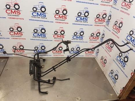 New Holland T7.200, T7.170, T7.185 Backend Hyd Pipes Kit 87569955 - Conduite/ Flexible de frein pour Tracteur agricole: photos 2 New Holland T7.200, T7.170, T7.185 Backend Hyd Pipes Kit 87569955 - Conduite/ Flexible de frein pour Tracteur agricole: photos 2