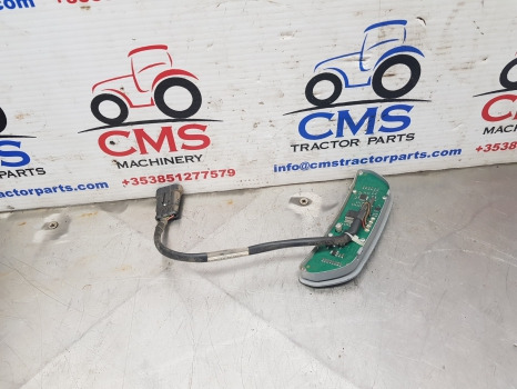New Holland T7040, T7000, T7, T6000 Series Keypad 47130163, 48140573 - Système électrique: photos 4 New Holland T7040, T7000, T7, T6000 Series Keypad 47130163, 48140573 - Système électrique: photos 4