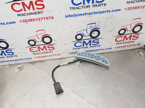New Holland T7040, T7000, T7, T6000 Series Keypad 47130163, 48140573 - Système électrique: photos 2 New Holland T7040, T7000, T7, T6000 Series Keypad 47130163, 48140573 - Système électrique: photos 2