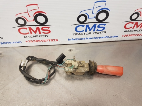 New Holland Tm, Ts, Tl , T6000 Series Tm135 Switch Lever 82034516 - Système électrique: photos 1 New Holland Tm, Ts, Tl , T6000 Series Tm135 Switch Lever 82034516 - Système électrique: photos 1