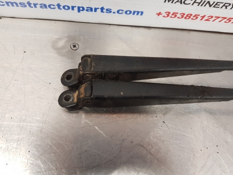 New Holland Tm120, 140 Case Mxm Front Windshield Wiper 82942149, 81875804 - Essuie-glace pour Machine agricole: photos 5 New Holland Tm120, 140 Case Mxm Front Windshield Wiper 82942149, 81875804 - Essuie-glace pour Machine agricole: photos 5