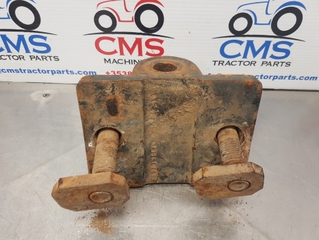 New Holland Tm125, Tm, Ts, 60 Series, Fiat M Tow Hook 82013954, 82026936 - Frame/ Châssis pour Tracteur agricole: photos 3 New Holland Tm125, Tm, Ts, 60 Series, Fiat M Tow Hook 82013954, 82026936 - Frame/ Châssis pour Tracteur agricole: photos 3