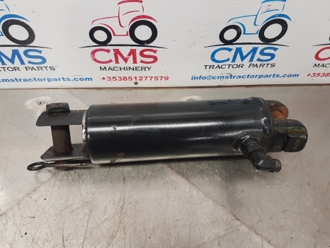 New Holland Tm130, 140 T7, Tm, Tm7000 Series Lift Assist Cylinder 47125823 - Vérin hydraulique pour Tracteur agricole: photos 2 New Holland Tm130, 140 T7, Tm, Tm7000 Series Lift Assist Cylinder 47125823 - Vérin hydraulique pour Tracteur agricole: photos 2