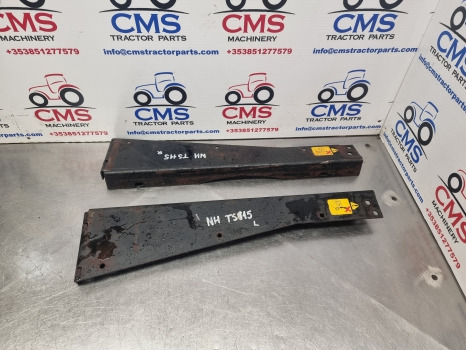 New Holland Ts115, Ts Series, Radiator Side Support Pair 82012974, 82012976 - Radiateur: photos 1 New Holland Ts115, Ts Series, Radiator Side Support Pair 82012974, 82012976 - Radiateur: photos 1