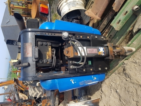 New Holland Lm5040 Powershuttle Nut Available For Dismantling - Pièces de rechange pour Chariot télescopique: photos 2 New Holland Lm5040 Powershuttle Nut Available For Dismantling - Pièces de rechange pour Chariot télescopique: photos 2