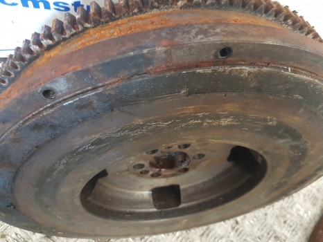 Same Panther 90 Leopard 85 Tiger 100 Engine Flywheel 0.048.1241.3/10 - Volant moteur pour Tracteur agricole: photos 4 Same Panther 90 Leopard 85 Tiger 100 Engine Flywheel 0.048.1241.3/10 - Volant moteur pour Tracteur agricole: photos 4