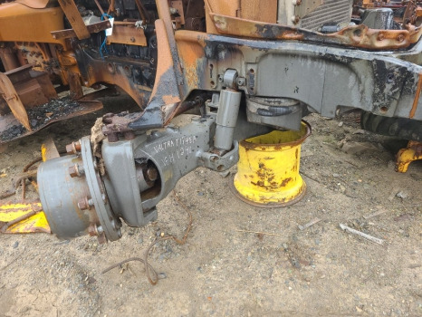 Valtra T174ea Front axle bevel gear - Essieu avant pour Machine agricole: photos 1 Valtra T174ea Front axle bevel gear - Essieu avant pour Machine agricole: photos 1