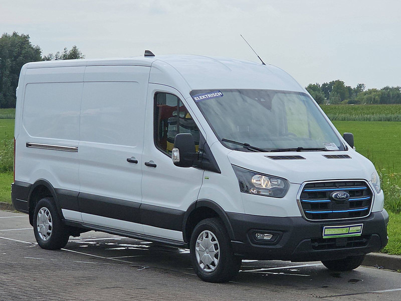 Ford E-Transit 68 Kwh elektrisch - Fourgon utilitaire, Utilitaire électrique: photos 4 Ford E-Transit 68 Kwh elektrisch - Fourgon utilitaire, Utilitaire électrique: photos 4
