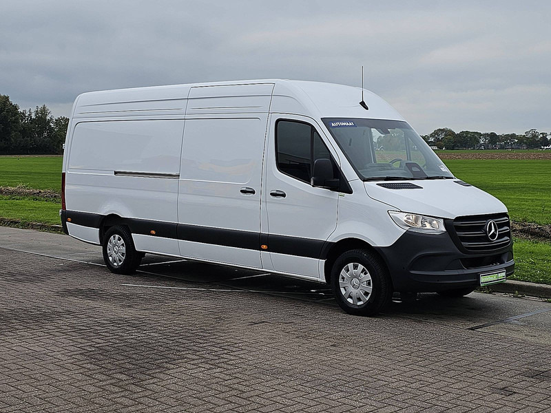 Mercedes-Benz Sprinter 317 L3H2 Maxi Mbux10! - Fourgon utilitaire: photos 4 Mercedes-Benz Sprinter 317 L3H2 Maxi Mbux10! - Fourgon utilitaire: photos 4