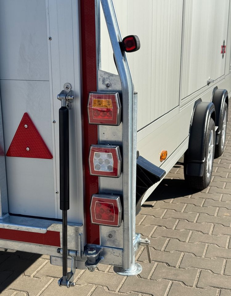 Remorque porte-voitures neuf DEBON Debon C2000 - zamknięta przyczepa do przewozu aut, 550 x 215 cm, 3500kg, felgi ALU, wciągarka elektryczna: photos 5