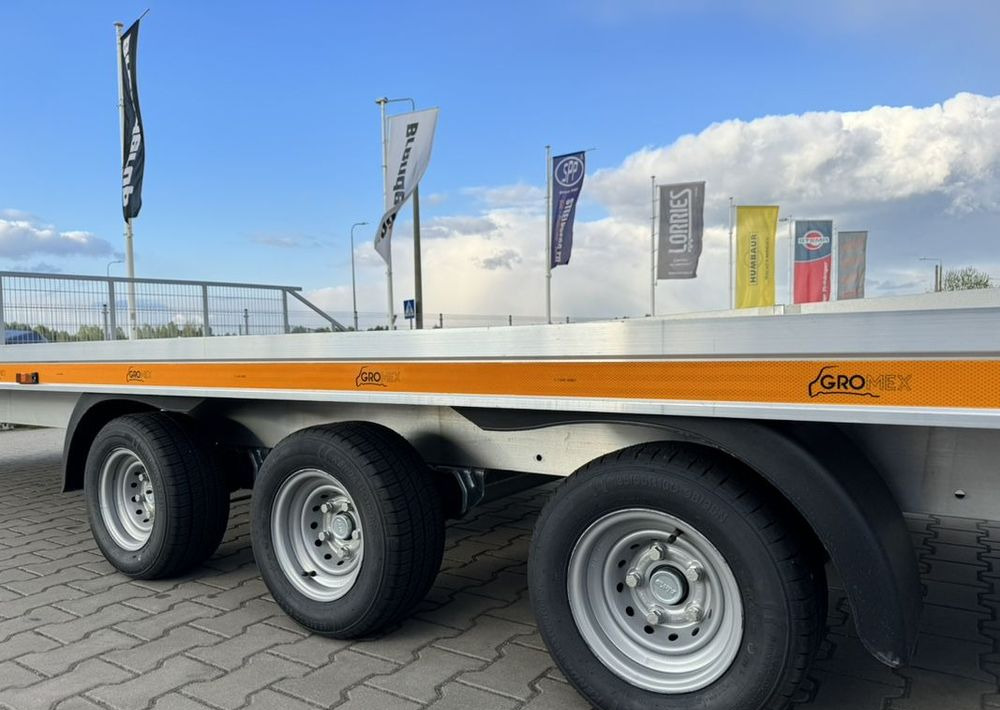 GROMEX Gromex laweta aluminiowa | 850x210cm | DMC 3500kg | platforma na 2 auta | 3 osie AL-KO | OŚWIETLENIE LED - Remorque porte-voitures: photos 3 GROMEX Gromex laweta aluminiowa | 850x210cm | DMC 3500kg | platforma na 2 auta | 3 osie AL-KO | OŚWIETLENIE LED - Remorque porte-voitures: photos 3