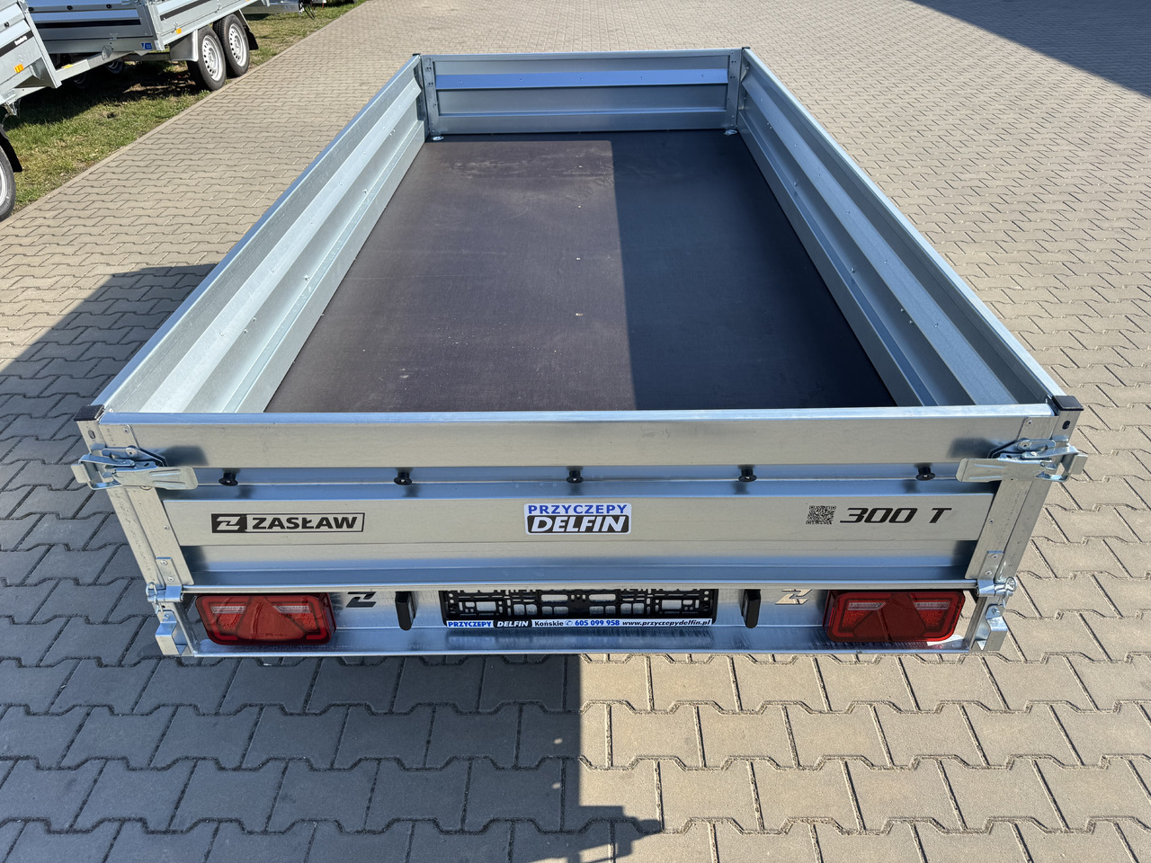 ZASŁAW 300T - przyczepa skrzyniowa 2 osie / 750kg - Remorque voiture: photos 5 ZASŁAW 300T - przyczepa skrzyniowa 2 osie / 750kg - Remorque voiture: photos 5
