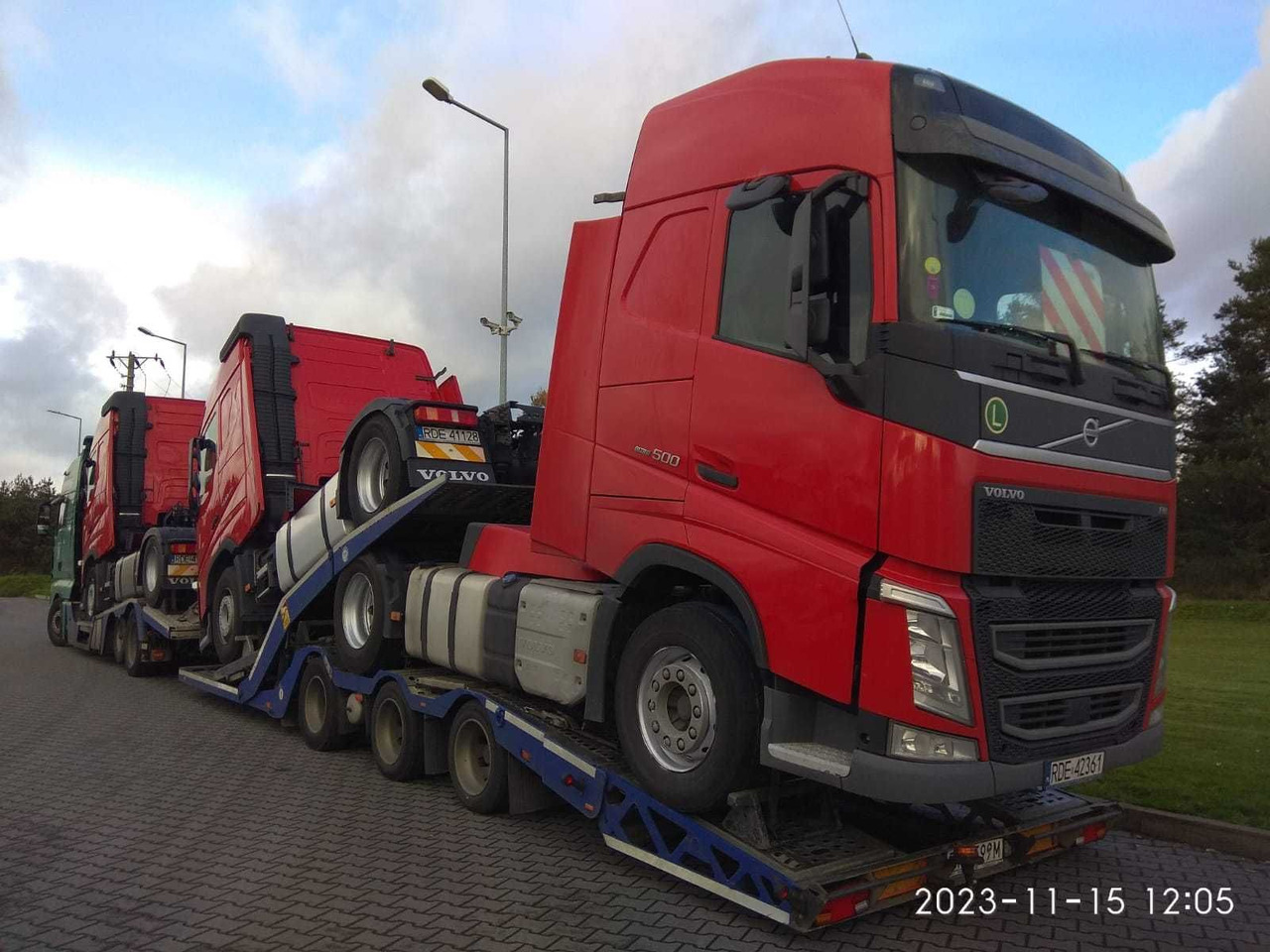 MAN TGA 26.440, Euro 5, FVG Autotransporter Autolaweta zestaw 6 osi - Camion porte-voitures: photos 2 MAN TGA 26.440, Euro 5, FVG Autotransporter Autolaweta zestaw 6 osi - Camion porte-voitures: photos 2