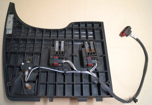 Jungheinrich 51189782 | Vloerplaat Floorplate ETV from Year 2011 Driving pedal 5 Vloerplaat Floorplate ETV from Year 2011 Driving pedal 51443197 Brake pedal 51198398 Kill switch 51188550 kabel 51178968 - Frame/ Châssis pour Matériel de manutention: photos 2 Jungheinrich 51189782 | Vloerplaat Floorplate ETV from Year 2011 Driving pedal 5 Vloerplaat Floorplate ETV from Year 2011 Driving pedal 51443197 Brake pedal 51198398 Kill switch 51188550 kabel 51178968 - Frame/ Châssis pour Matériel de manutention: photos 2