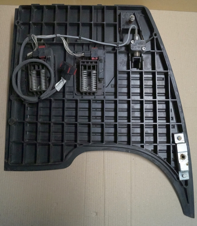 Jungheinrich 51189782 | Vloerplaat Floorplate ETV from Year 2011 Driving pedal 5 Vloerplaat Floorplate ETV from Year 2011 Driving pedal 51443197 Brake pedal 51198398 Kill switch 51188550 kabel 51178968 - Frame/ Châssis pour Matériel de manutention: photos 2 Jungheinrich 51189782 | Vloerplaat Floorplate ETV from Year 2011 Driving pedal 5 Vloerplaat Floorplate ETV from Year 2011 Driving pedal 51443197 Brake pedal 51198398 Kill switch 51188550 kabel 51178968 - Frame/ Châssis pour Matériel de manutention: photos 2