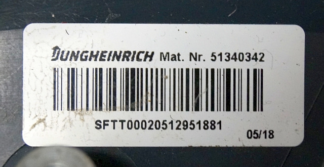 Jungheinrich 51340342 | Rijschakelaar control handle for ERE120-225 with folding - Système électrique pour Matériel de manutention: photos 3 Jungheinrich 51340342 | Rijschakelaar control handle for ERE120-225 with folding - Système électrique pour Matériel de manutention: photos 3
