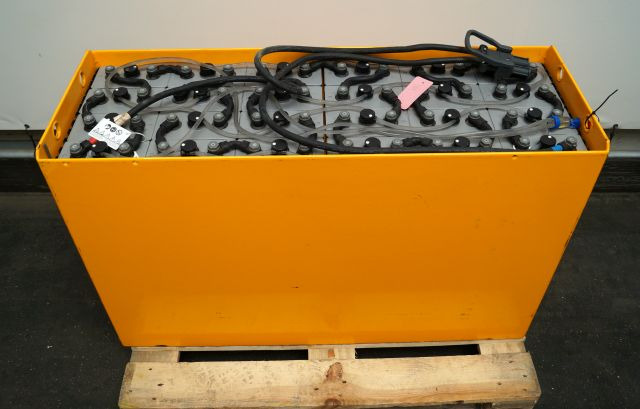 Jungheinrich unknown | Battery 48V775Ah 05-EPZS775SC Year 2024 weight 1135 kg sn - Accumulateur pour Matériel de manutention: photos 1 Jungheinrich unknown | Battery 48V775Ah 05-EPZS775SC Year 2024 weight 1135 kg sn - Accumulateur pour Matériel de manutention: photos 1