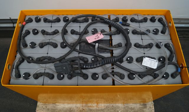 Jungheinrich unknown | Battery 48V775Ah 48 5PZS775 Year 2022 weight 1119 kg sn. - Accumulateur pour Matériel de manutention: photos 3 Jungheinrich unknown | Battery 48V775Ah 48 5PZS775 Year 2022 weight 1119 kg sn. - Accumulateur pour Matériel de manutention: photos 3