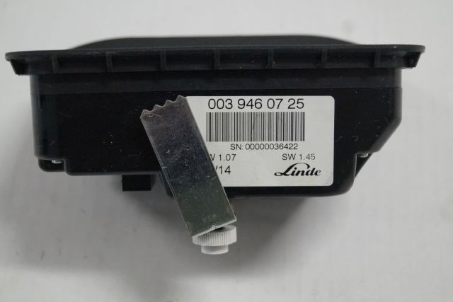 Linde 0039460725 | Display SW1.45 HW 1.07 sn. 00000036422 - Panel de instrumentos pour Matériel de manutention: photos 2 Linde 0039460725 | Display SW1.45 HW 1.07 sn. 00000036422 - Panel de instrumentos pour Matériel de manutention: photos 2