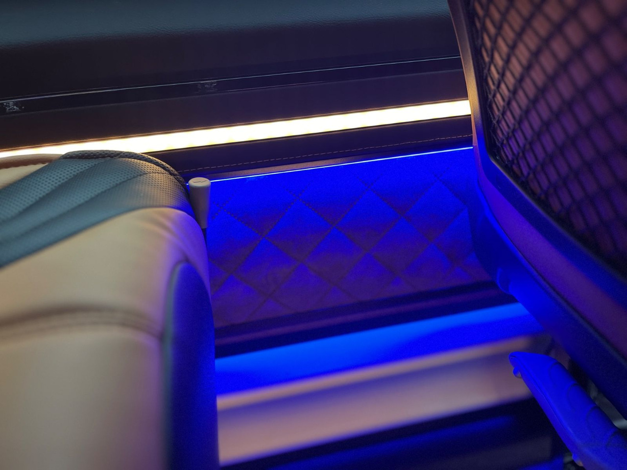 Mercedes-Benz Sprinter 519 AWD 4x4 TOURIST  / 21 to 24 Seats en crédit-bail Mercedes-Benz Sprinter 519 AWD 4x4 TOURIST  / 21 to 24 Seats: photos 18