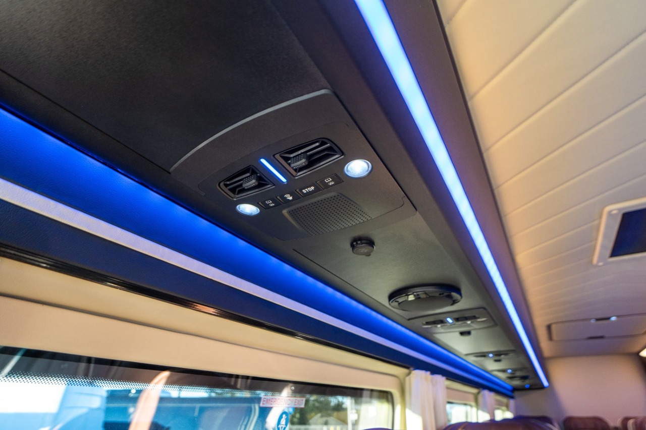 Minibus, Transport de personnes Mercedes-Benz Sprinter 519 LUXURY Tourist Bus with XXL Trunk: photos 23