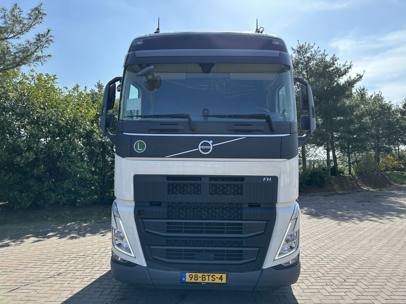 Volvo Volvo FH 500 4x2 ACC I-PARK COOL NEW MODEL FH 500 4x2 - Tracteur routier: photos 2 Volvo Volvo FH 500 4x2 ACC I-PARK COOL NEW MODEL FH 500 4x2 - Tracteur routier: photos 2
