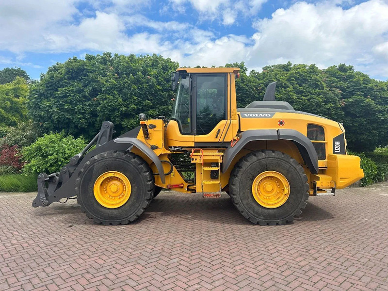 Volvo L120 H - Chargeuse sur pneus: photos 1 Volvo L120 H - Chargeuse sur pneus: photos 1