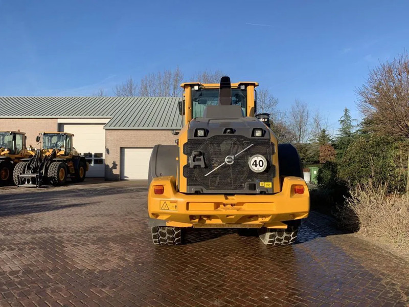 Volvo L120 H - Chargeuse sur pneus: photos 3 Volvo L120 H - Chargeuse sur pneus: photos 3