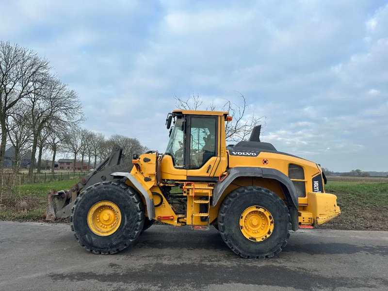 Volvo L120 H - Chargeuse sur pneus: photos 1 Volvo L120 H - Chargeuse sur pneus: photos 1