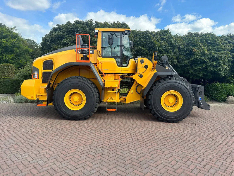 Volvo L180 H UNUSED 3-units availlable - Chargeuse sur pneus: photos 5 Volvo L180 H UNUSED 3-units availlable - Chargeuse sur pneus: photos 5