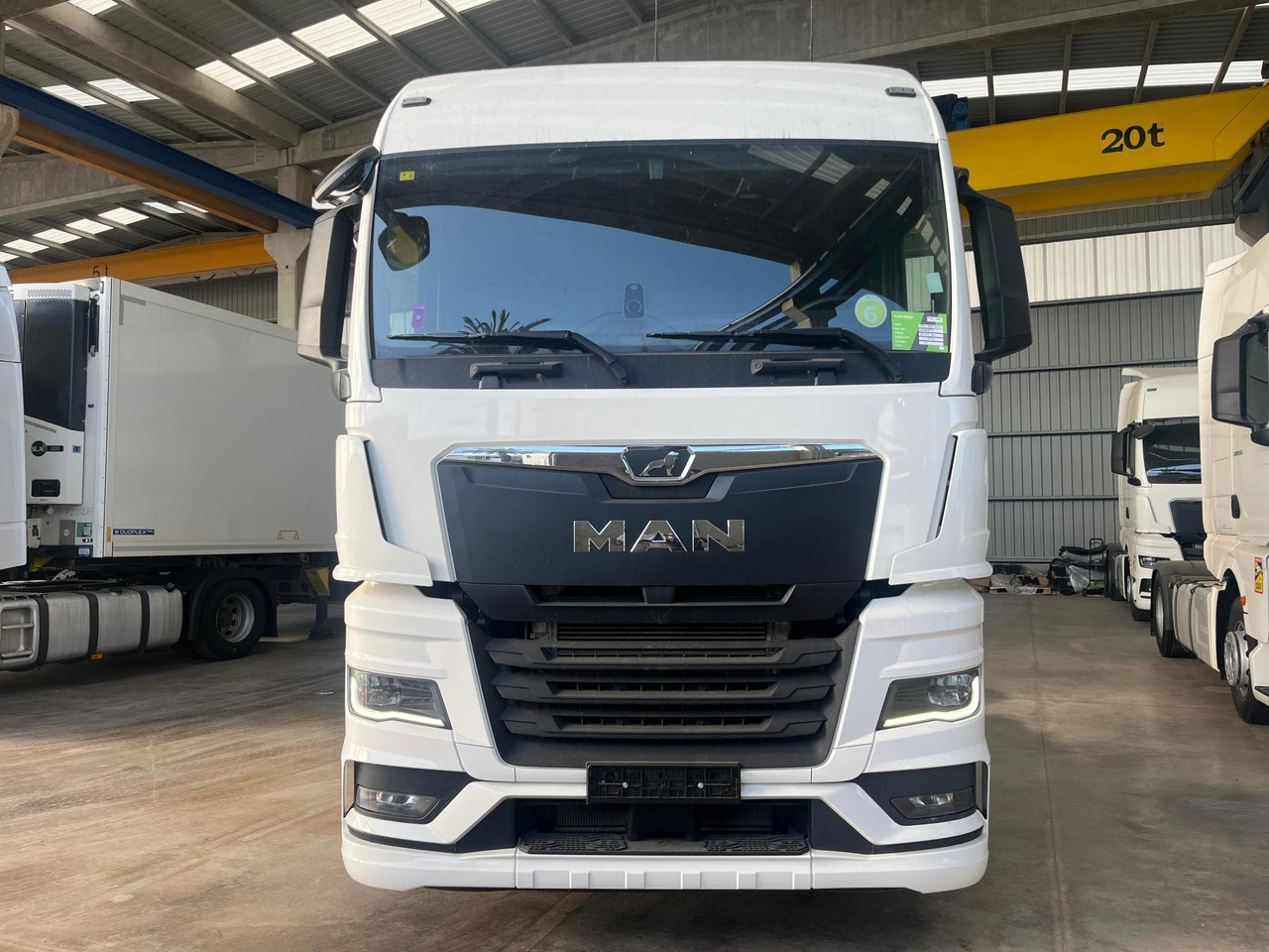 MAN TGX 18.470 GM Retarder - Tracteur routier: photos 3 MAN TGX 18.470 GM Retarder - Tracteur routier: photos 3