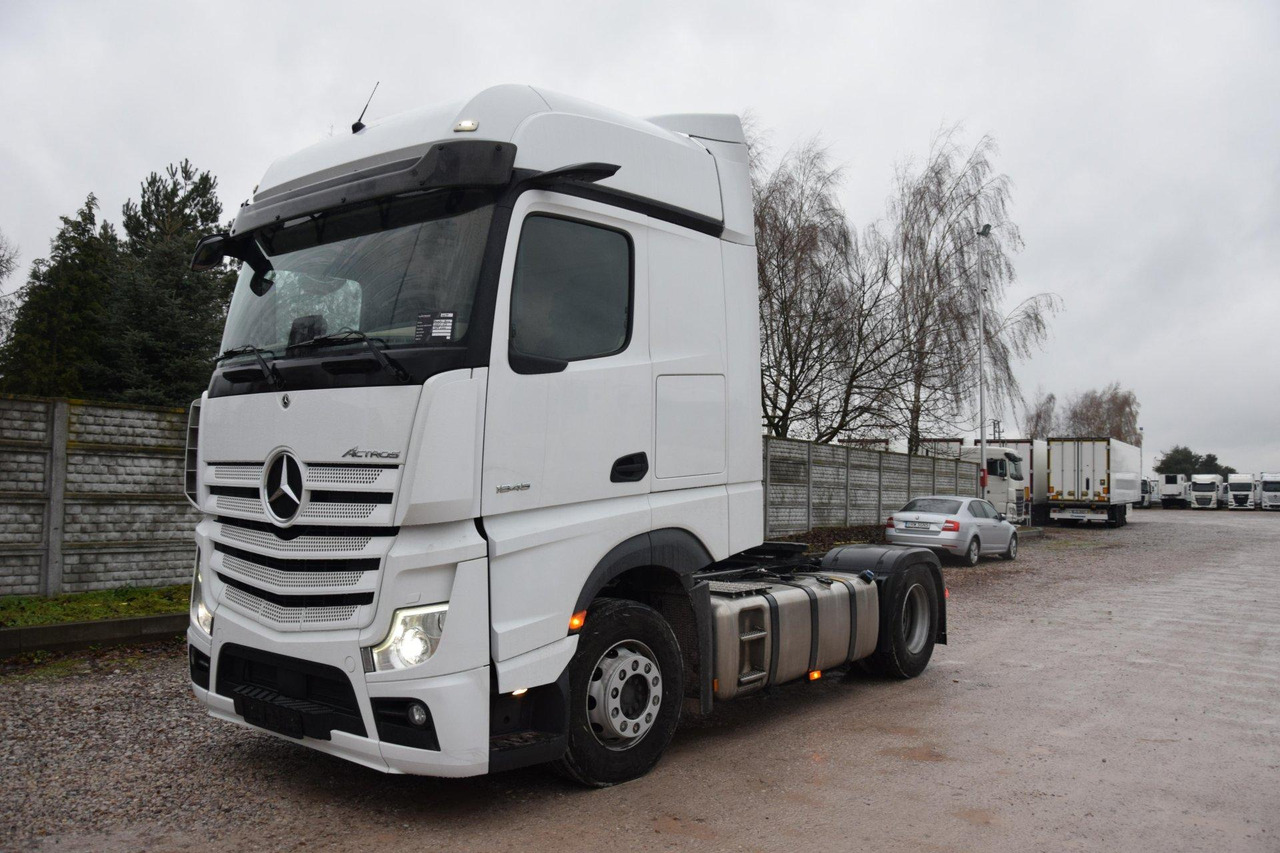 Mercedes-Benz Actros 5 1845 BigSpace Max tanks - Tracteur routier: photos 1 Mercedes-Benz Actros 5 1845 BigSpace Max tanks - Tracteur routier: photos 1