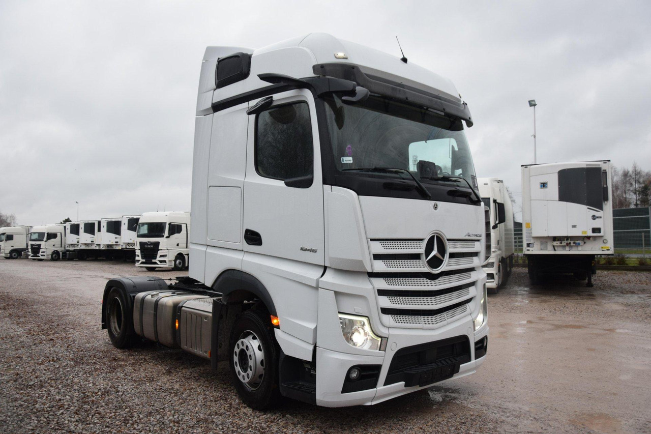 Mercedes-Benz Actros 5 1845 BigSpace Max tanks - Tracteur routier: photos 3 Mercedes-Benz Actros 5 1845 BigSpace Max tanks - Tracteur routier: photos 3
