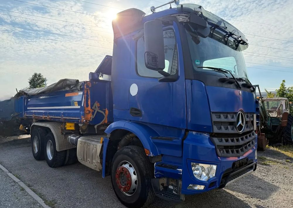 Mercedes-Benz Arocs • Trójstronna wywrotka •6x4 •449 KM• Euro6 • Tempomat • Klimatyzacja• Retarder - Camion benne: photos 3 Mercedes-Benz Arocs • Trójstronna wywrotka •6x4 •449 KM• Euro6 • Tempomat • Klimatyzacja• Retarder - Camion benne: photos 3