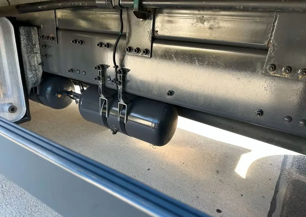 Volvo FM420 6x2 | HDS Atlas AK 186-3 z przestrzenią ładunkową | Euro6 |238 000 km - Camion plateau, Camion grue: photos 3 Volvo FM420 6x2 | HDS Atlas AK 186-3 z przestrzenią ładunkową | Euro6 |238 000 km - Camion plateau, Camion grue: photos 3