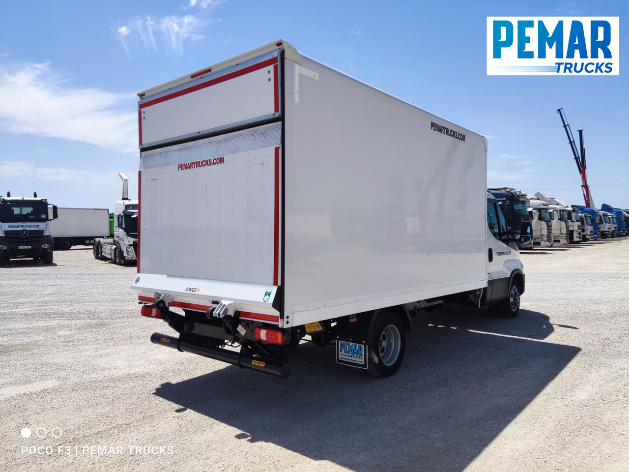 IVECO DAILY 35C16 CAJA CERRADA DOBLE RUEDA - Fourgon grand volume: photos 5 IVECO DAILY 35C16 CAJA CERRADA DOBLE RUEDA - Fourgon grand volume: photos 5