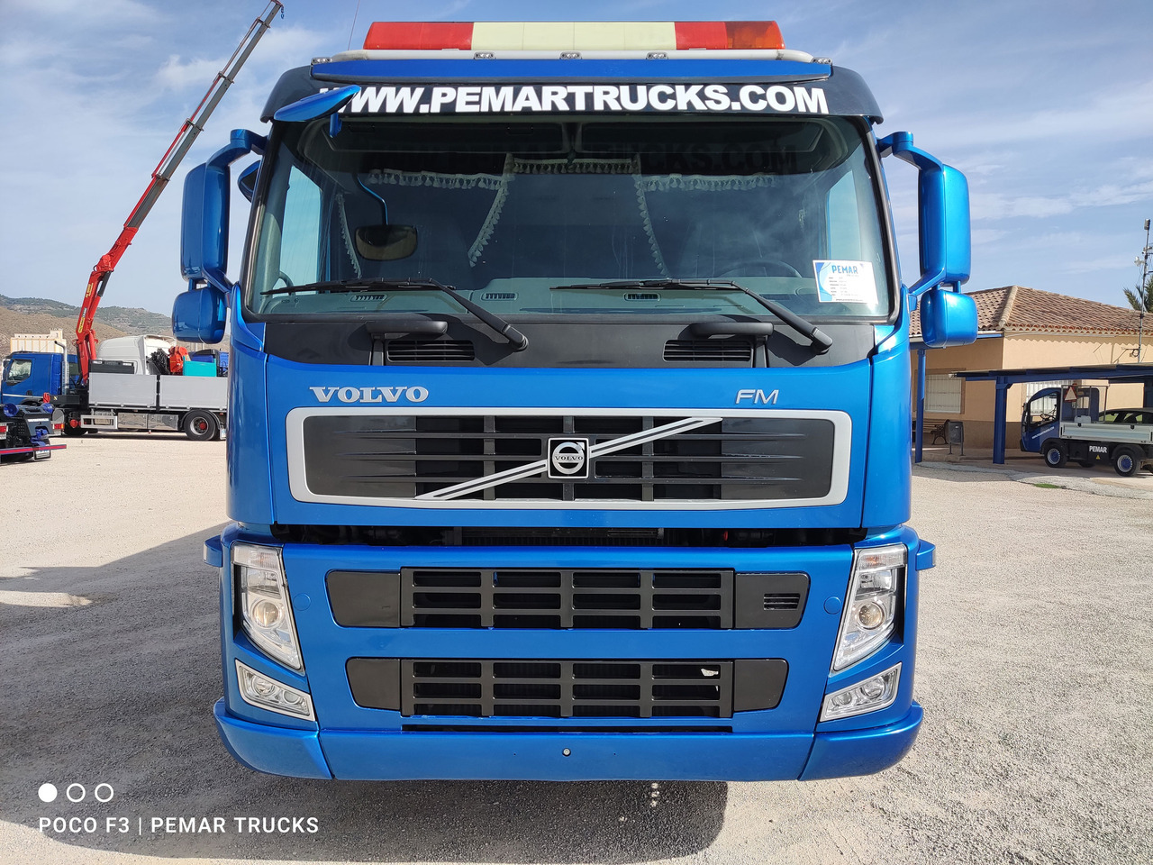 VOLVO FM 400 6X2 GRUA PALFINGER PK 23002 BASCULANTE - Camion benne, Camion grue: photos 3 VOLVO FM 400 6X2 GRUA PALFINGER PK 23002 BASCULANTE - Camion benne, Camion grue: photos 3