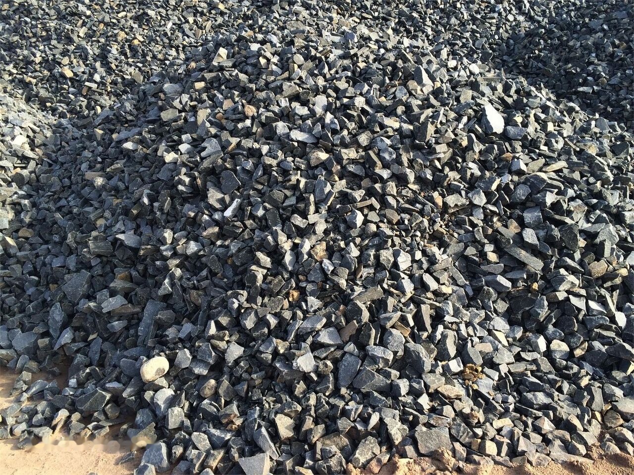 Kinglink 250-300 TPH Stationary Basalt Stone Crushing Plant - Concasseur: photos 1 Kinglink 250-300 TPH Stationary Basalt Stone Crushing Plant - Concasseur: photos 1
