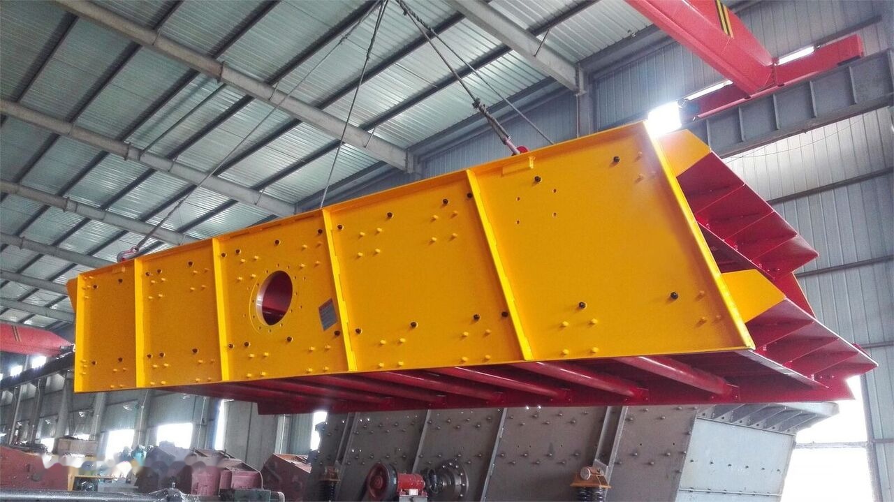 Kinglink 2YK2160 Two decks Inclined Vibrating Shaft Screen - Crible: photos 1 Kinglink 2YK2160 Two decks Inclined Vibrating Shaft Screen - Crible: photos 1