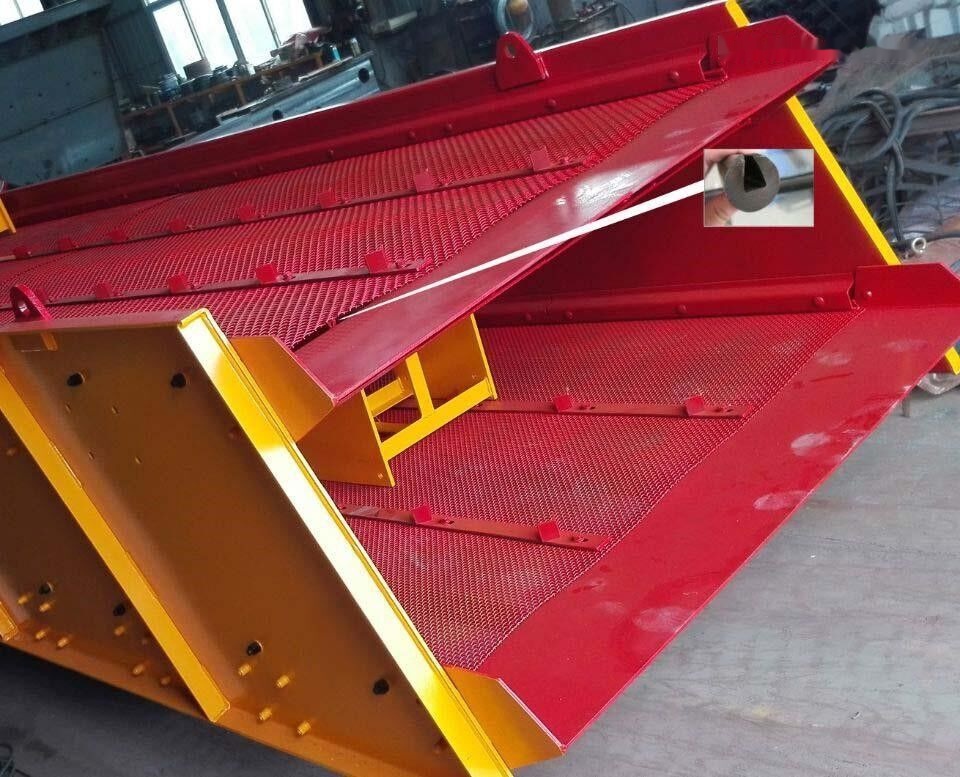 Kinglink 2YK2160 Two decks Inclined Vibrating Shaft Screen - Crible: photos 5 Kinglink 2YK2160 Two decks Inclined Vibrating Shaft Screen - Crible: photos 5