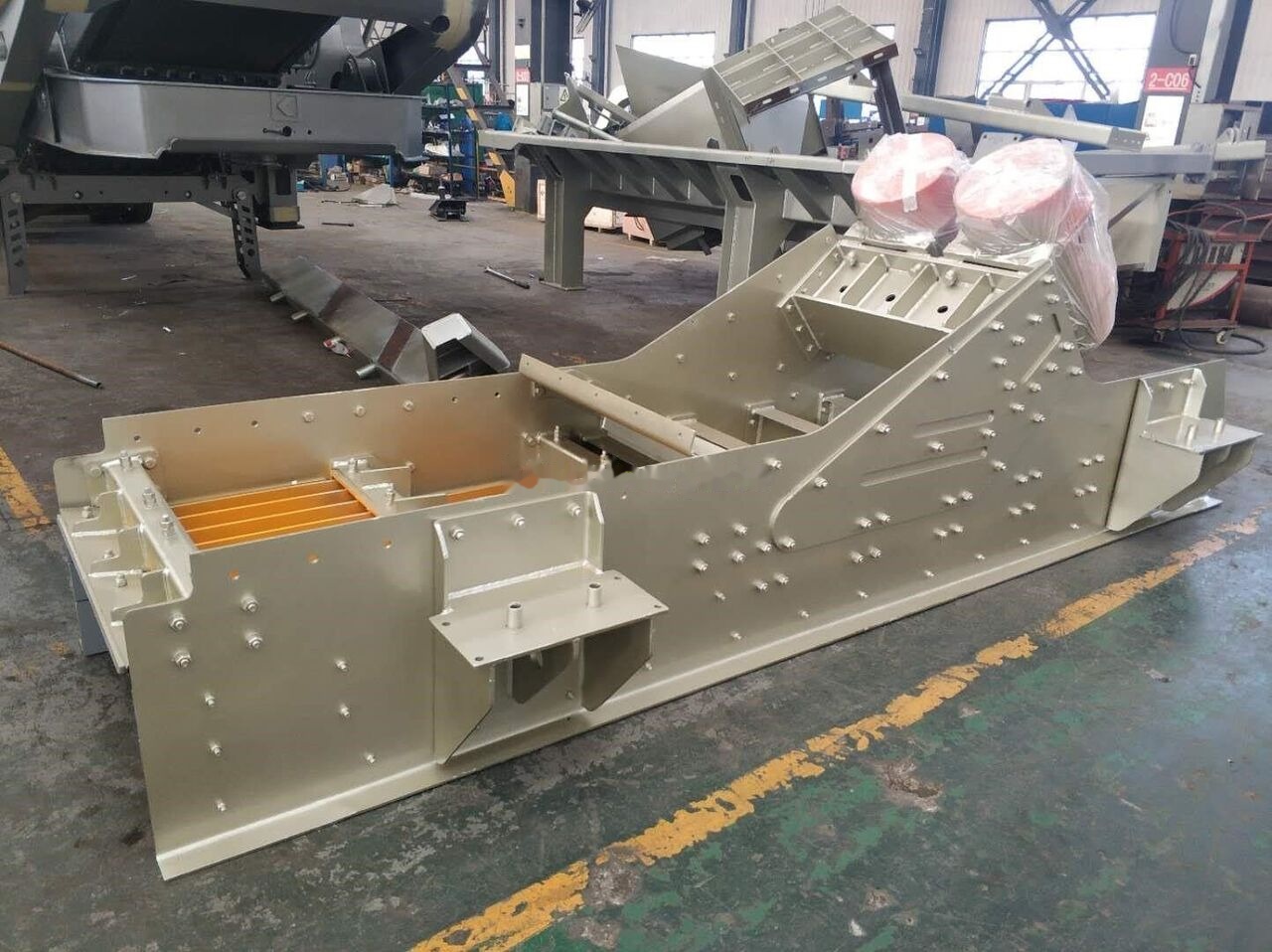 Kinglink GZD370x100 Grizzly Wobbler Vibrating Feeder - Machine d'exploitation minière: photos 2 Kinglink GZD370x100 Grizzly Wobbler Vibrating Feeder - Machine d'exploitation minière: photos 2