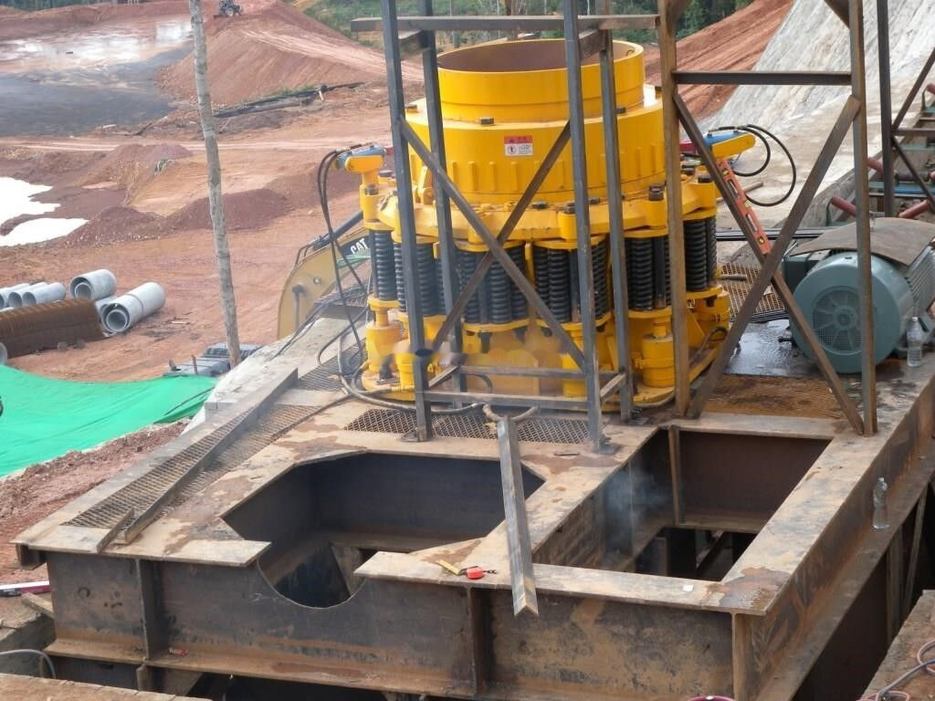 Kinglink Hematite Iron Ore Cone Crusher KLC1300 - Concasseur à cône: photos 4 Kinglink Hematite Iron Ore Cone Crusher KLC1300 - Concasseur à cône: photos 4
